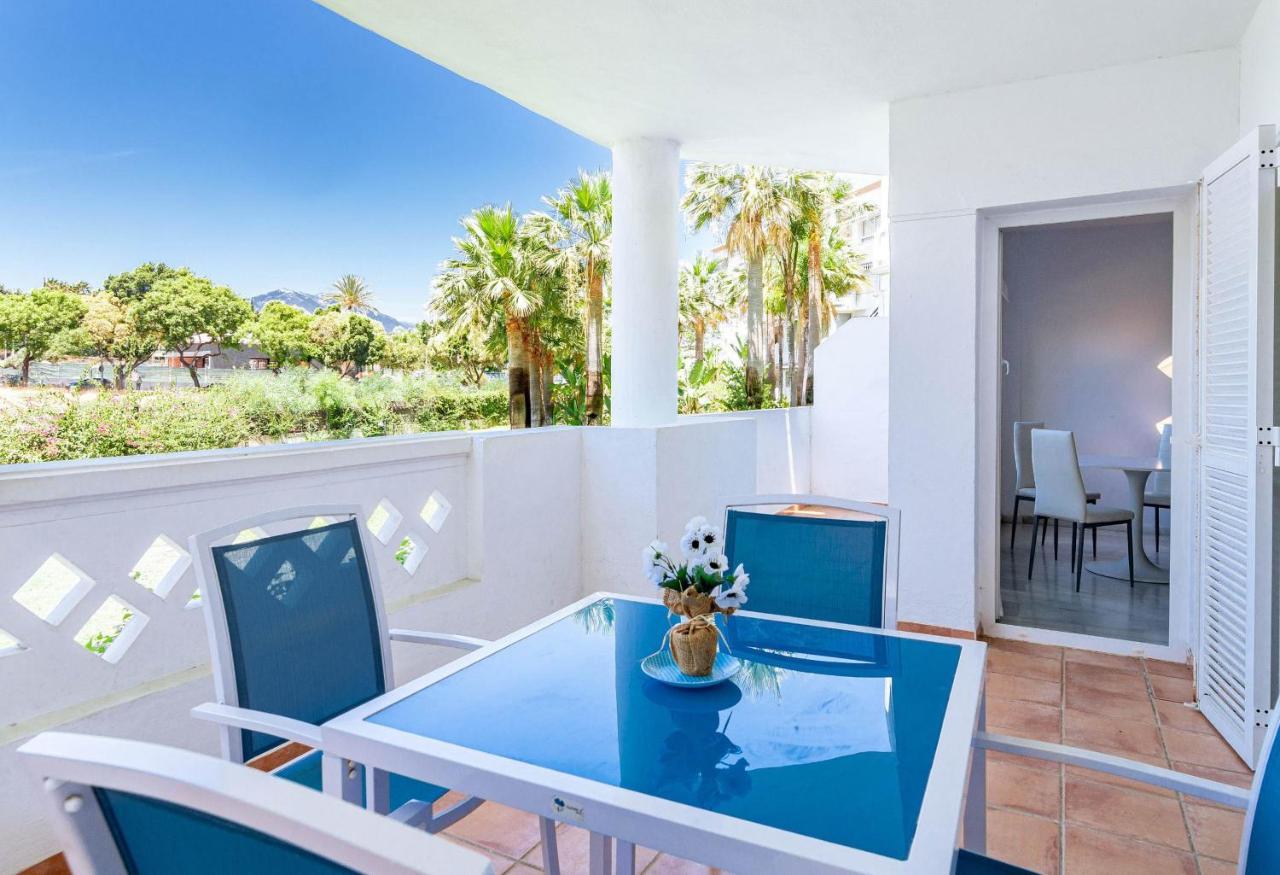 Pr20 - Good Located Flat Puerto Banus * Marbellac